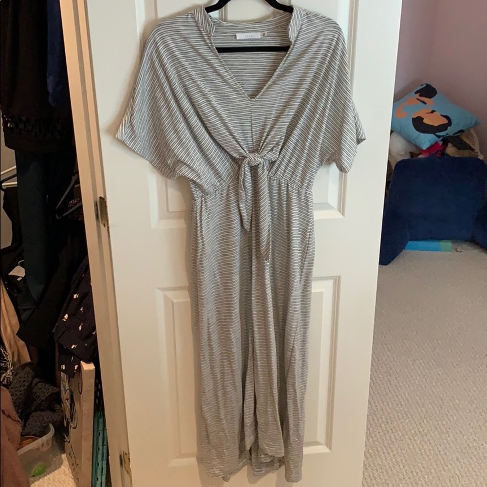 Short sleeved dress